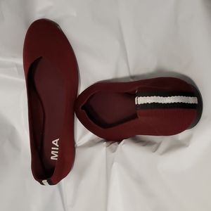MIA - Aubrie Flyknit Flat Shoes - Burgundy - Size 8